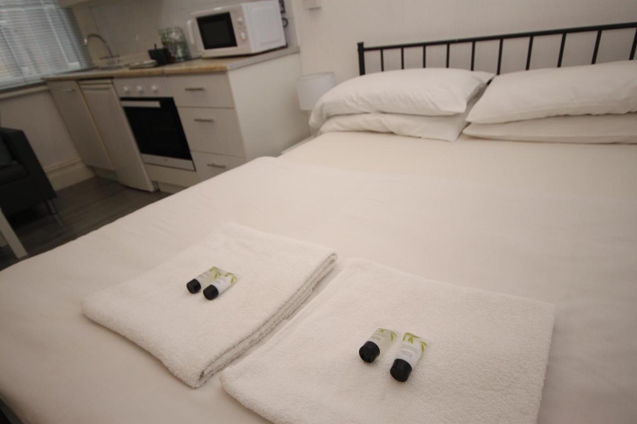 Barton Beachside - Stylish Studio Apartment, Double & Single - Central Beach & Promenade Location - Over 21'S, Family Friendly Only, Id Required Blackpool Zewnętrze zdjęcie