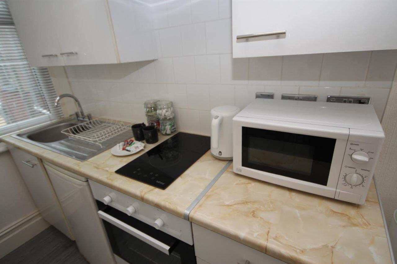 Barton Beachside - Stylish Studio Apartment, Double & Single - Central Beach & Promenade Location - Over 21'S, Family Friendly Only, Id Required Blackpool Zewnętrze zdjęcie