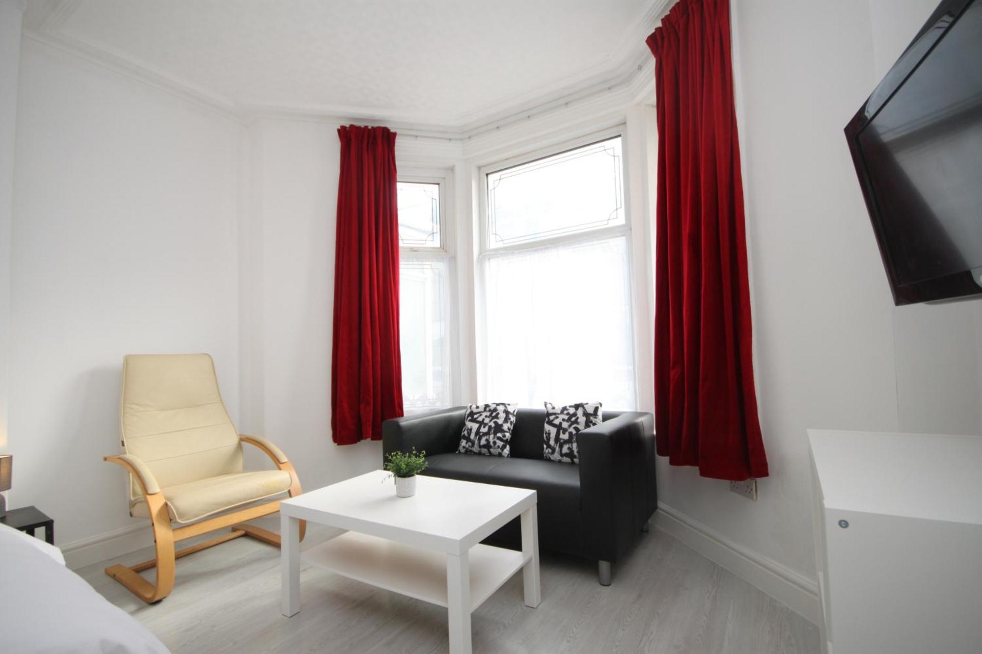 Barton Beachside - Stylish Studio Apartment, Double & Single - Central Beach & Promenade Location - Over 21'S, Family Friendly Only, Id Required Blackpool Pokój zdjęcie