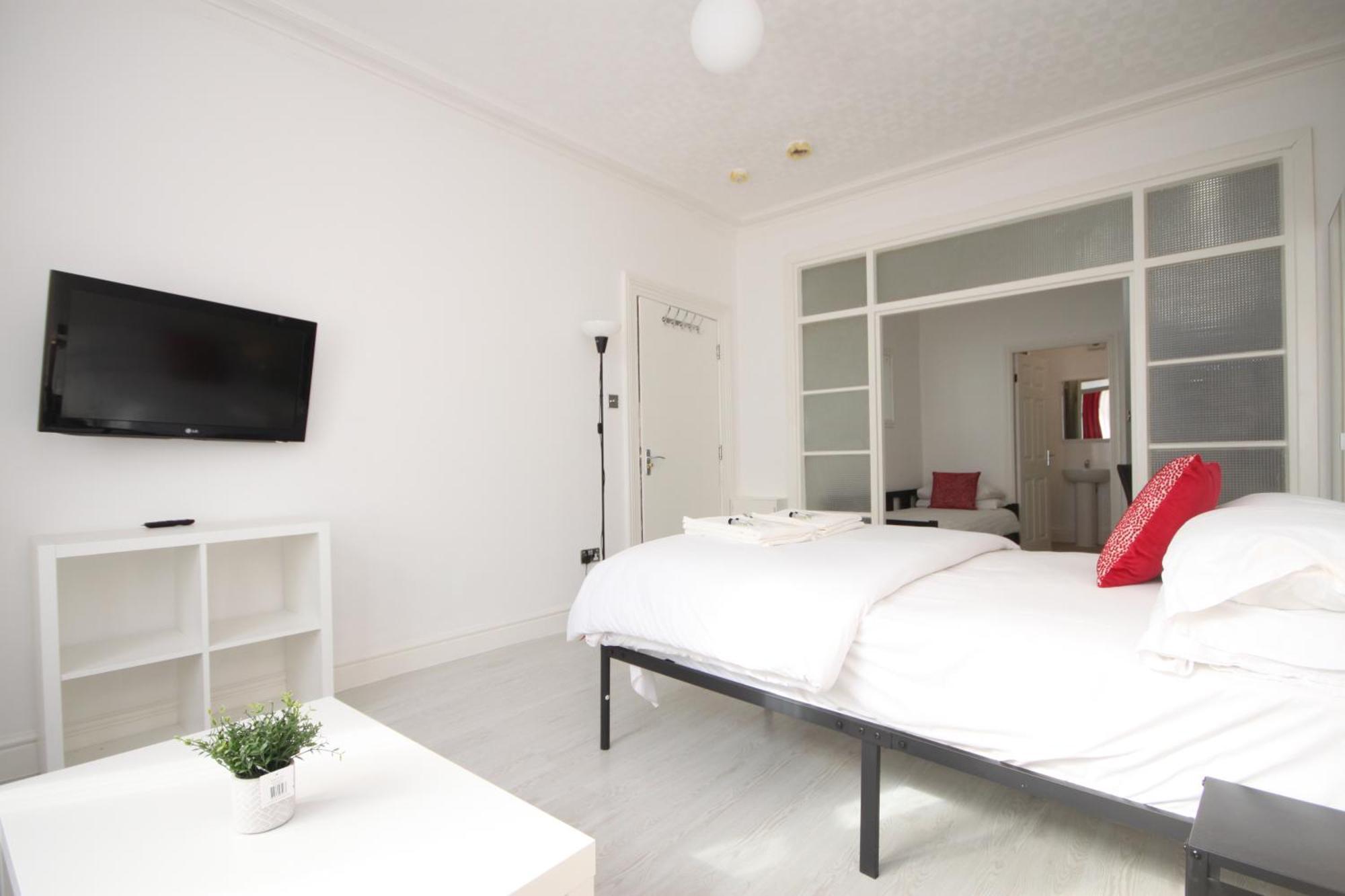 Barton Beachside - Stylish Studio Apartment, Double & Single - Central Beach & Promenade Location - Over 21'S, Family Friendly Only, Id Required Blackpool Pokój zdjęcie